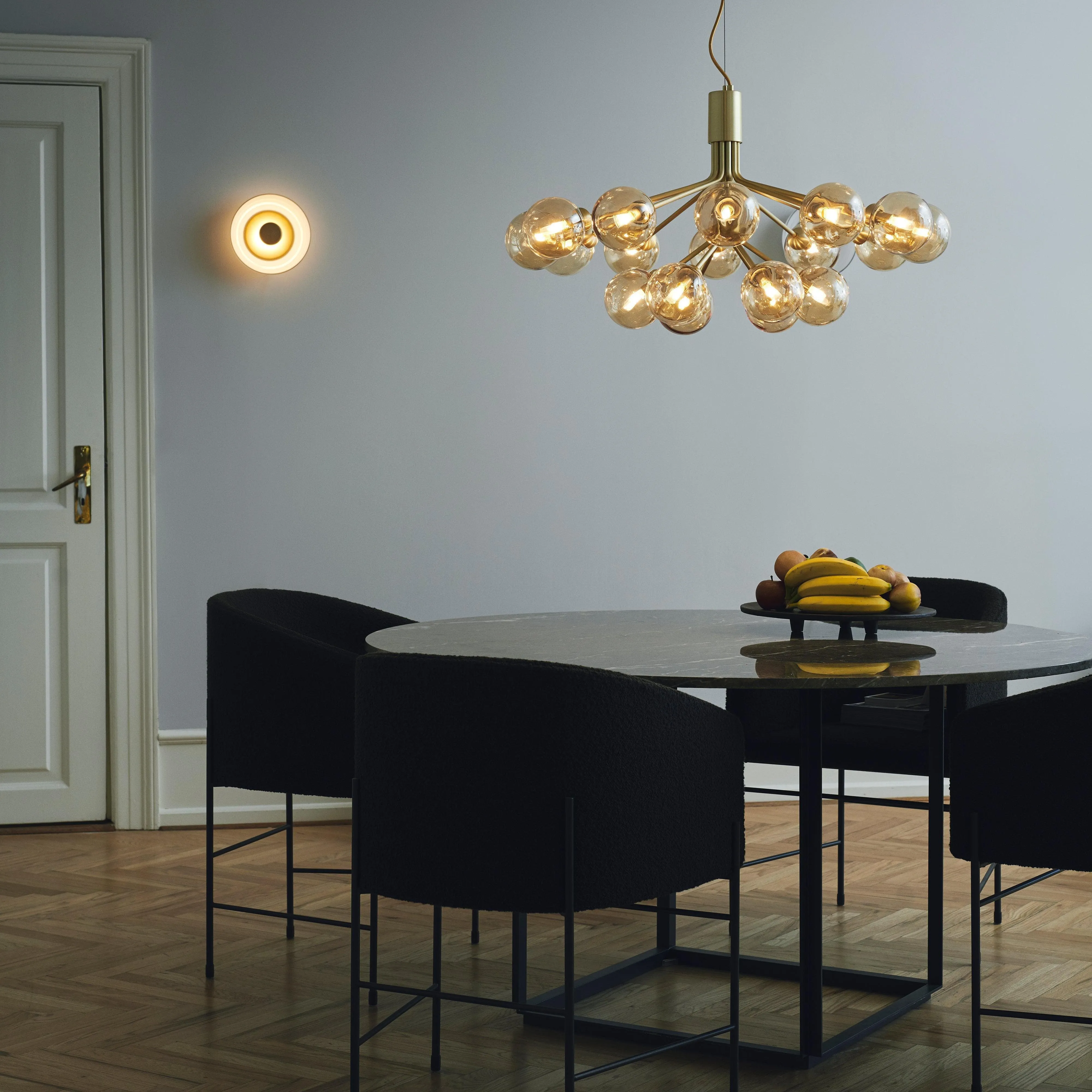 Blossi Wall light